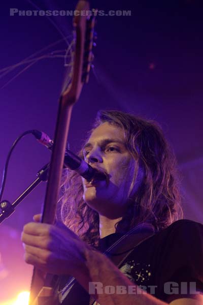 KING GIZZARD AND THE LIZARD WIZARD - 2017-06-22 - PARIS - Cabaret Sauvage - Stuart Douglas Mackenzie